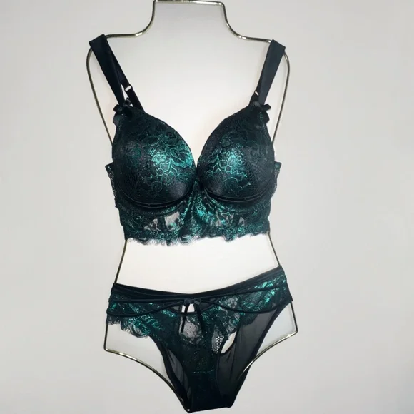 Honey birdette (Bra & Panties) - Picture 2 of 4